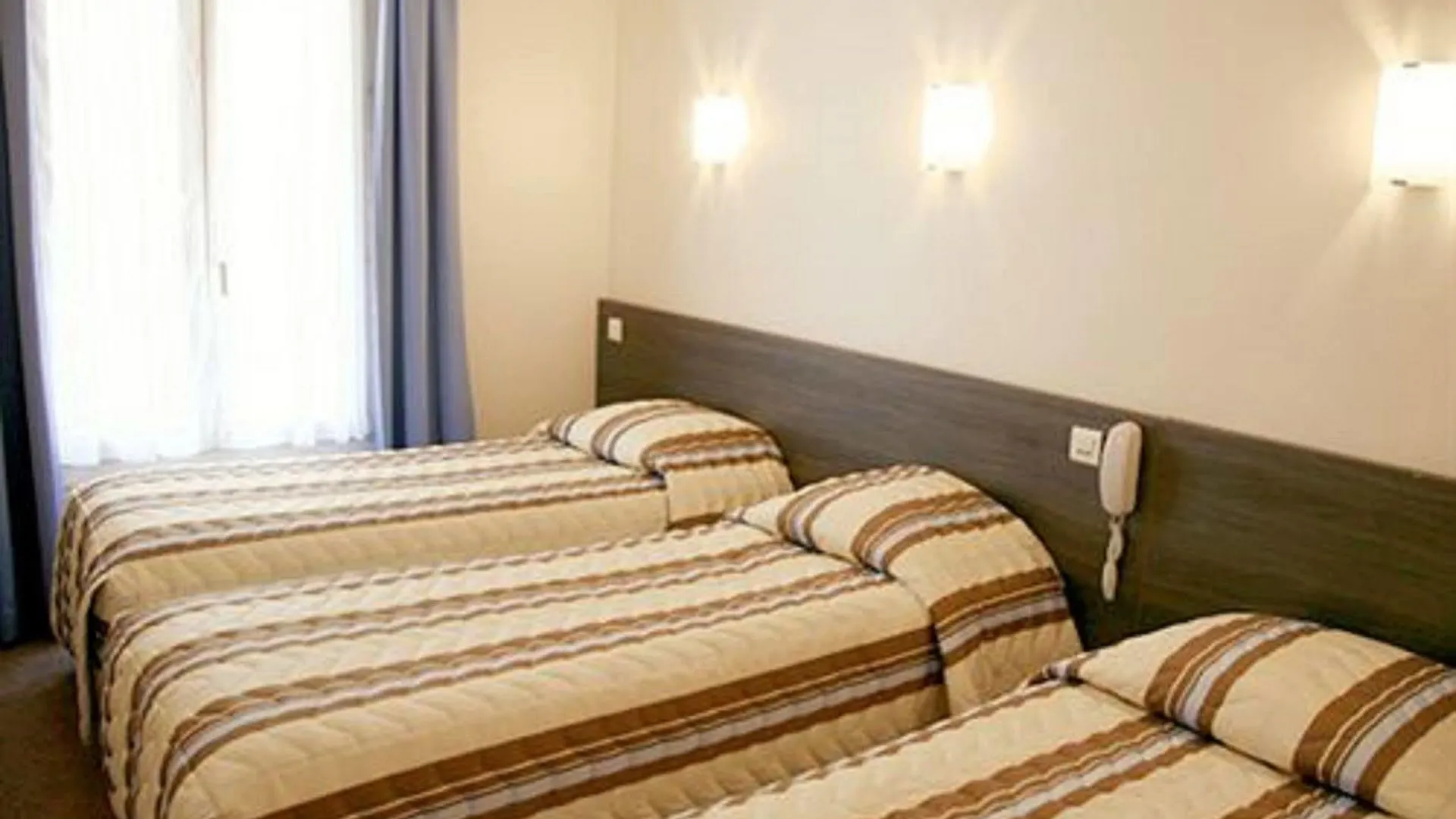 De Nemours Hotel 2*